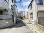 前面道路東側