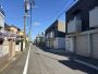 西側前面道路