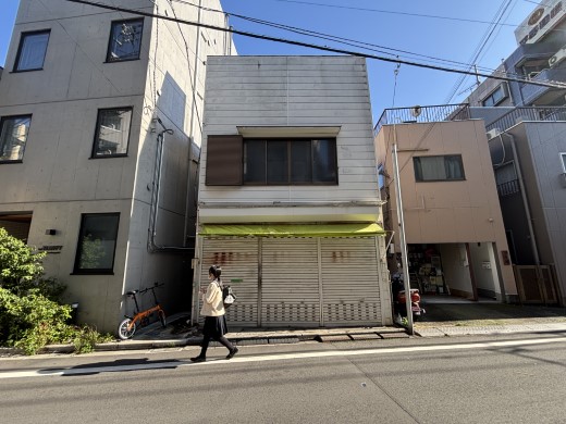 現地写真(古屋有り)