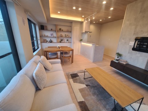 リビングダイニング