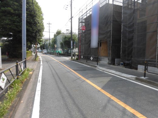 南東側公道